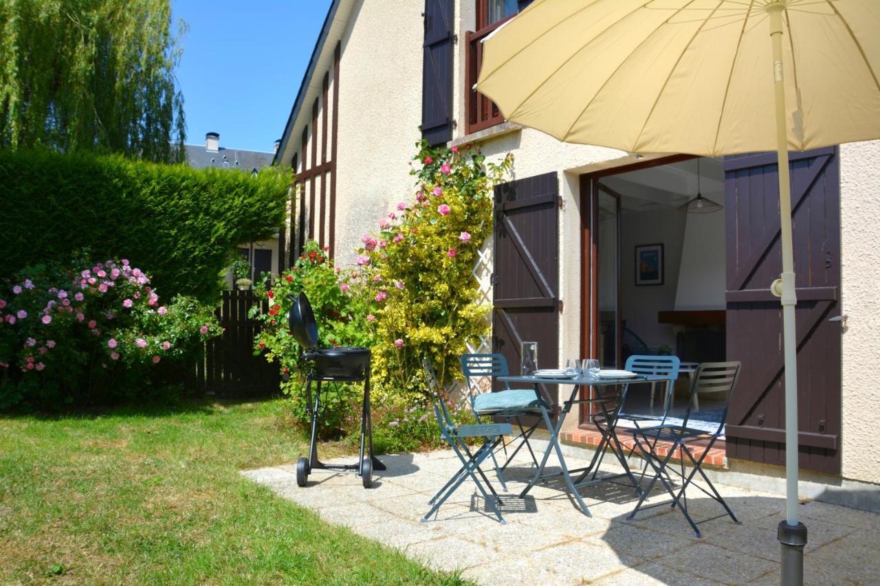 Cottage With Large Garden 15 Minutes Walk From The Beach Villers-sur-Mer Esterno foto