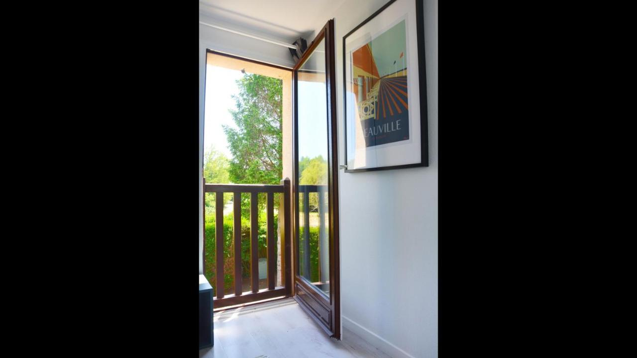 Cottage With Large Garden 15 Minutes Walk From The Beach Villers-sur-Mer Esterno foto